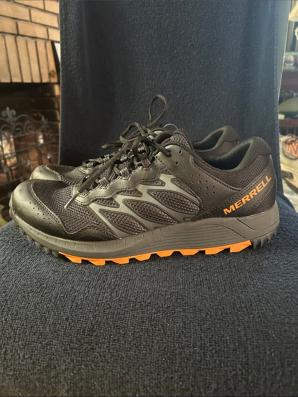 Merrell Men's Black Granite Trail Running Shoes with Orange Outsole NWOT